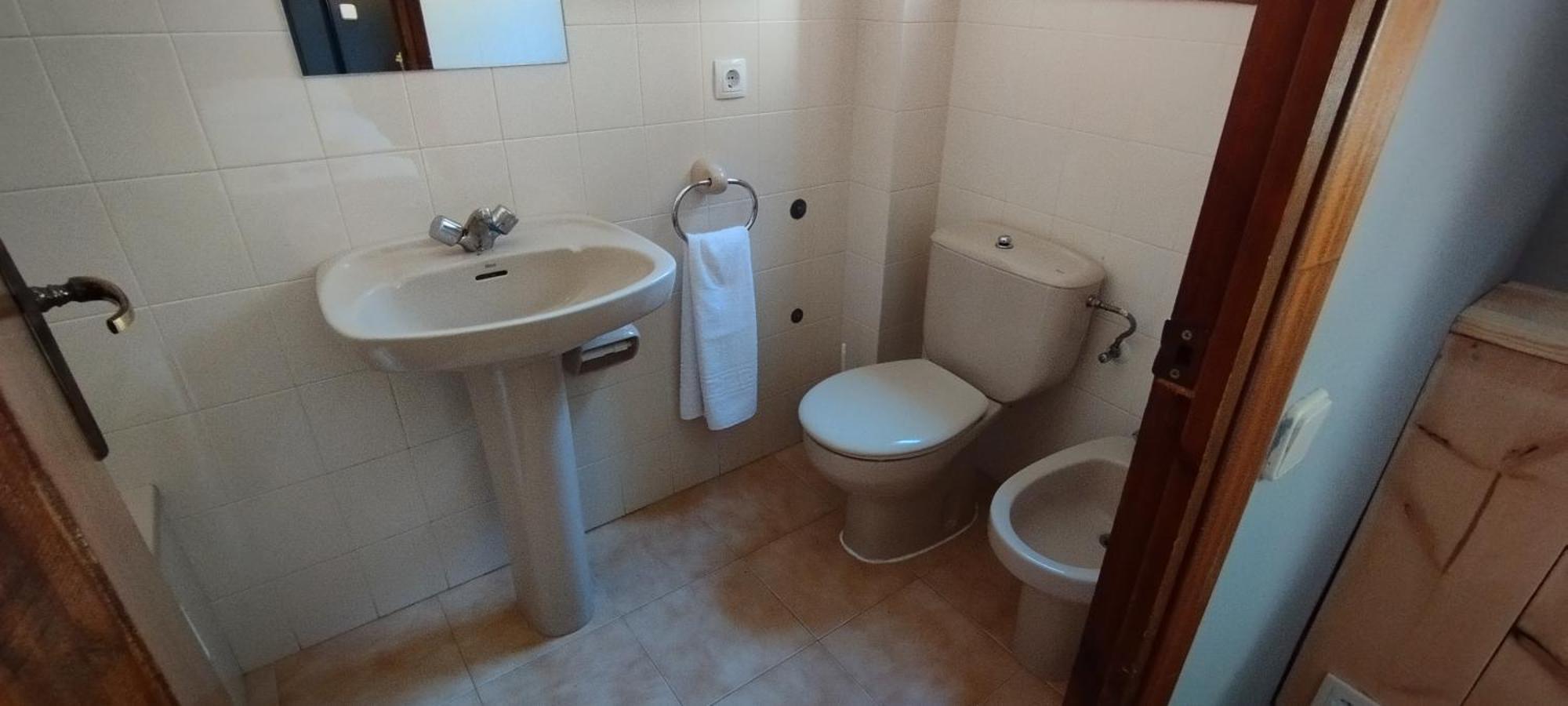 Hostal Casa Pirineus & Deportes De Aventura Baró Exteriör bild